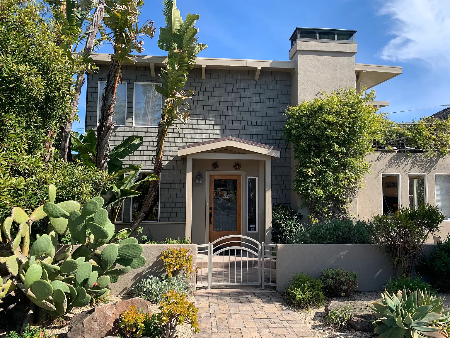 4 bed, 1992 sqft, $7,000 — Photo 1