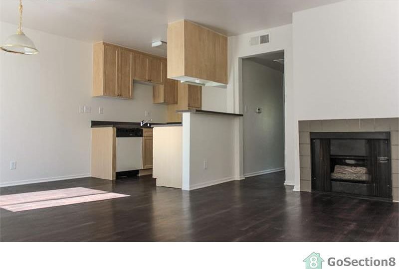 1st image of 21618 Saticoy St #205