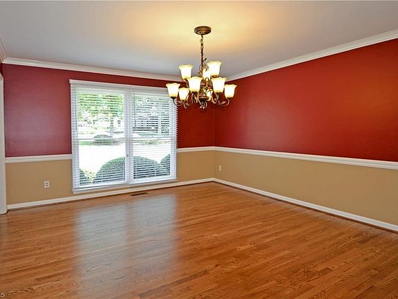 4th image of 805 Blanton Pl