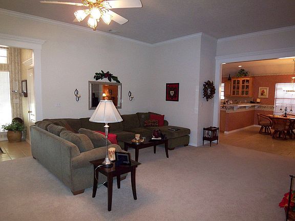 Easy to arrange seating groupls