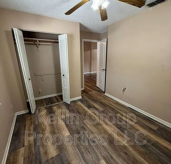 2366 Lake Dr NW — Photo 8