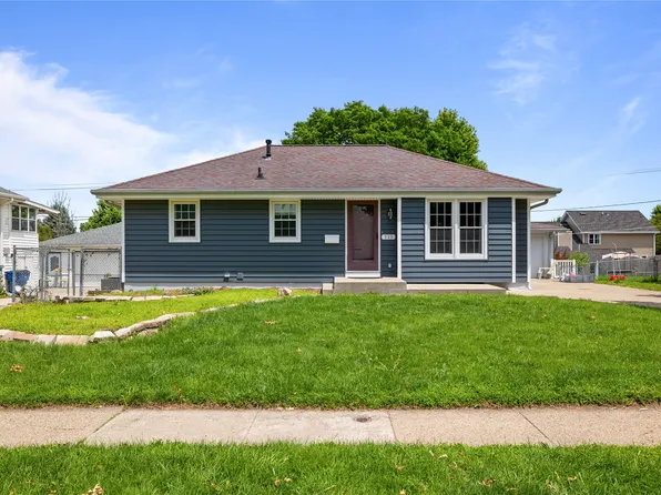605 SE Trilein Dr, Ankeny, IA 50021