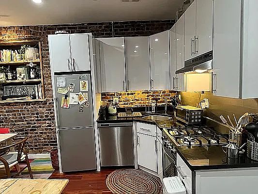 1st image of 3 Quincy St APT 1A