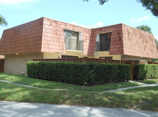 602 Buttonwood Ln, Boynton Beach, FL 33436