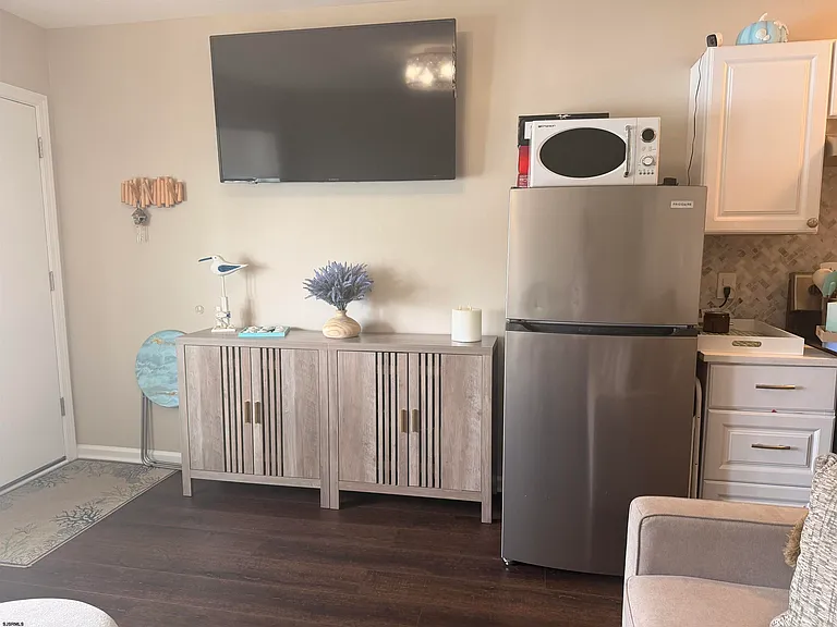 9401 Pacific Ave #11 — Photo 5