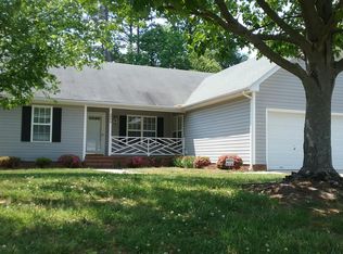 2990 Butterwood Dr, Jamestown, NC 27282