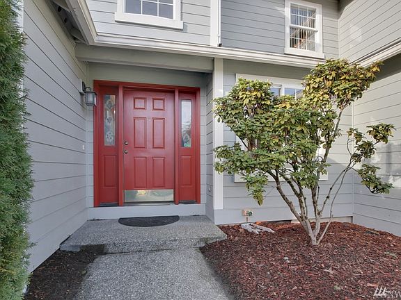 3rd image of 10824 130th Ave E