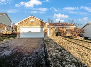 4024 French Oak Ln, Saint Charles, MO 63304
