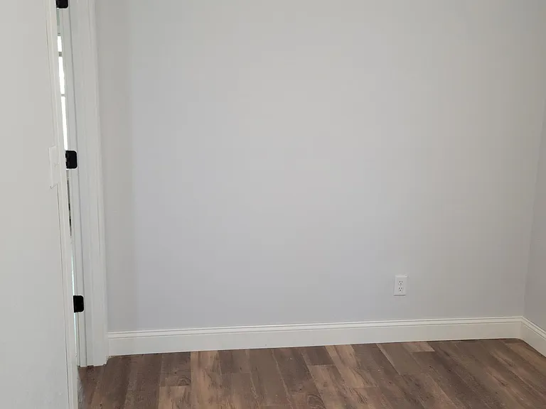 205 Oskaloosa St #203 — Photo 9