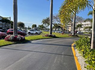 1072 Cornwall Dr #D, Boca Raton, FL 33434