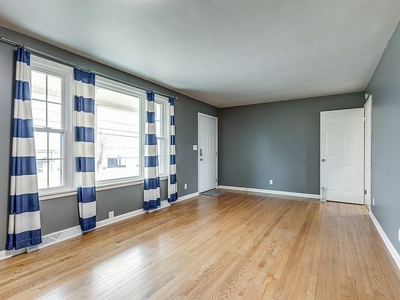 5th image of 1011 Vales Mill Rd