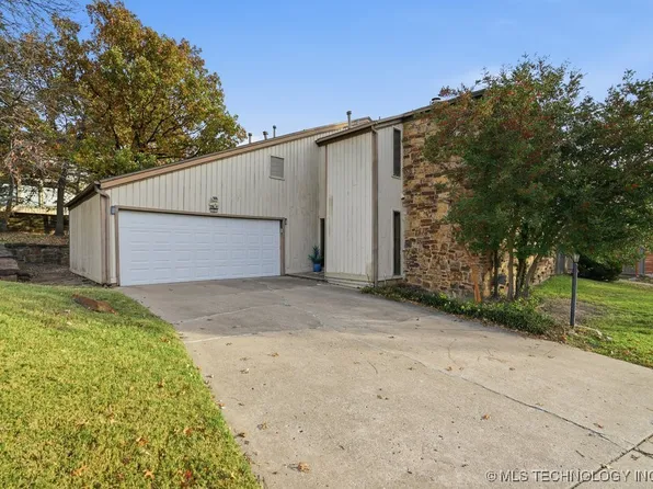 3301 E 68th Pl Unit 1, Tulsa, OK 74136