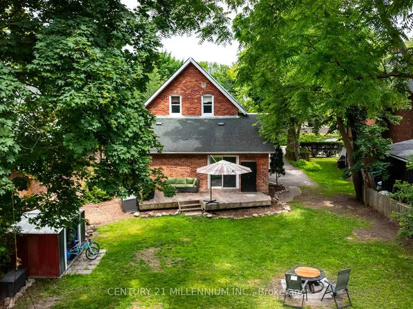 20 Alexander St, New Tecumseth, ON L0G 1W0