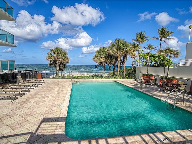 3550 Galt Ocean Dr #1808 — Photo 4