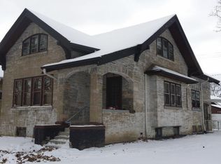 2103 S 30th St, Milwaukee, WI 53215