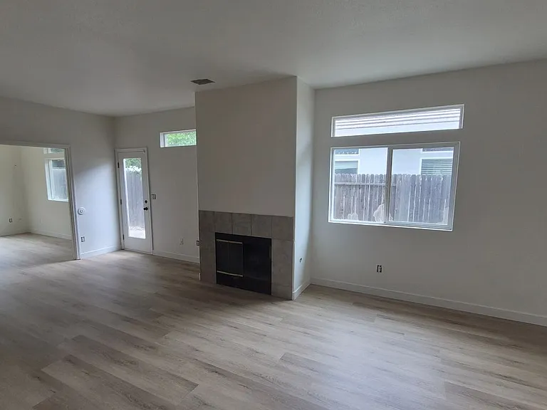 8836 Avalon Hills Way — Photo 9
