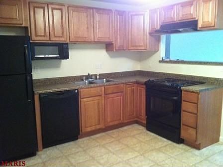 5th image of 664 Materdie Ln Unit 201