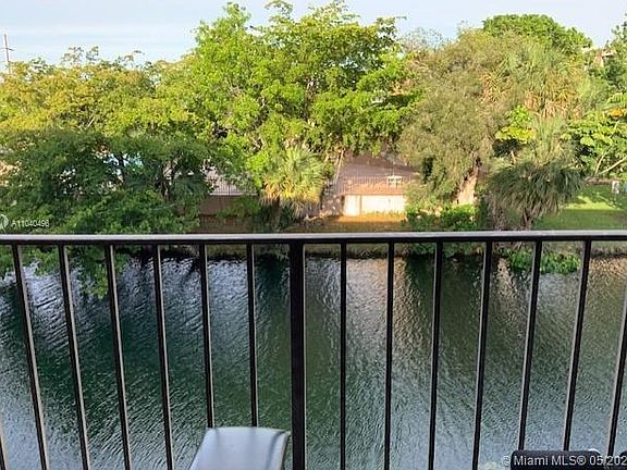 4th image of 8895 Fontainebleau Blvd APT 307