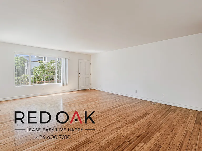1543 10th St #3 — Photo 6