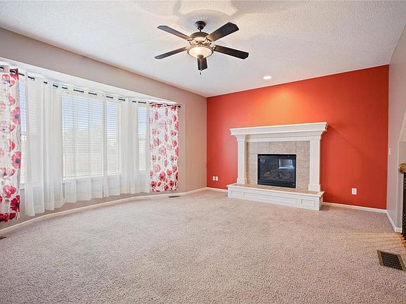 4th image of 13120 Delaware Ct