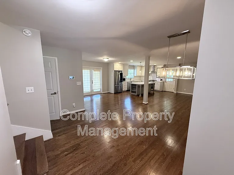 3153 Woodhaven Dr — Photo 37