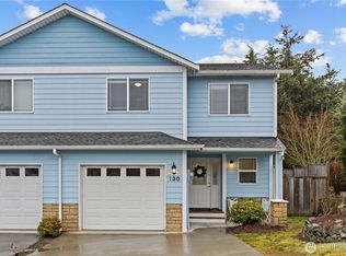 130 NE Melrose Dr, Oak Harbor, WA