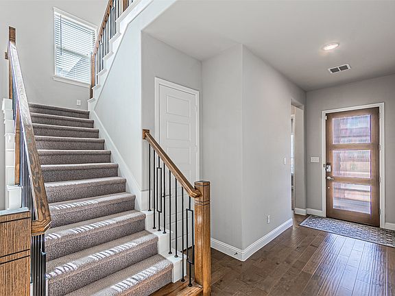 4th image of 11356 Four Roses Trl