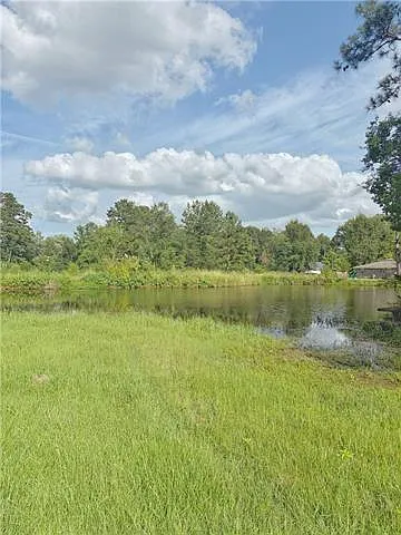 3 bed, 2.0 bath, 1280 sqft, $1,300 — Photo 3