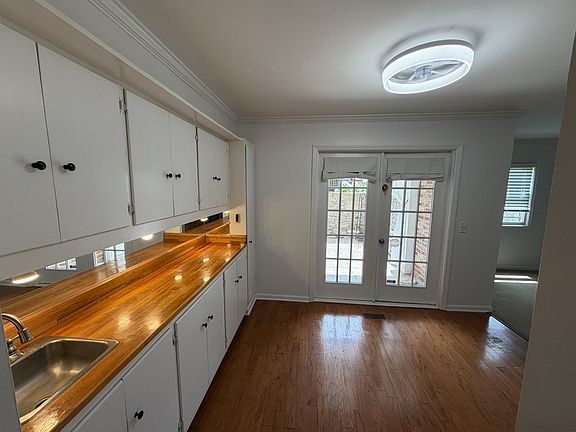 2nd image of 5025 Hillsboro Pike APT 15P