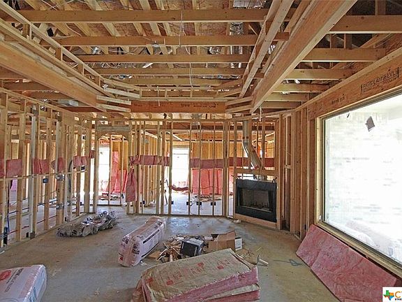 3rd image of 204 Hamer Dr
