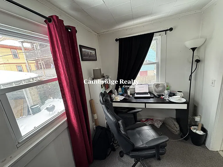 11 Burnham St #1T — Photo 5