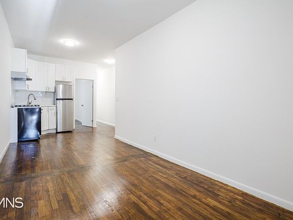 3rd image of 2304 A C Powell Blvd APT 4A