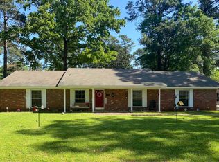 2020 Walnut St, Ashdown, AR 71822