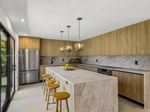 (undisclosed Address), Miami, FL 33138