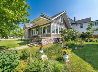 505 S 6th St, Escanaba, MI 49829