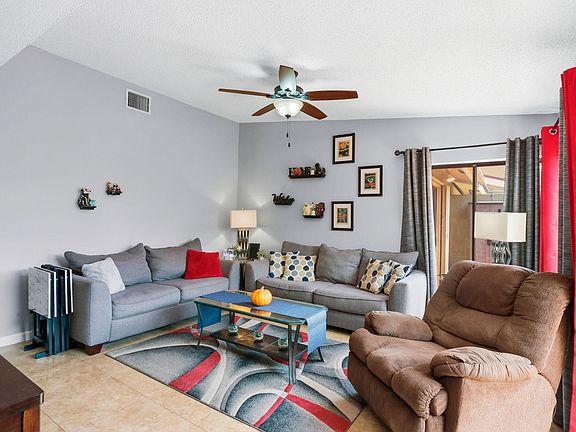 4th image of 204 Meadows Drive