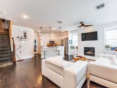 5703 Headquarters Dr, Plano, TX, 75024