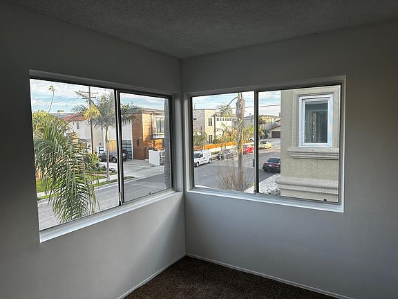 2nd image of 115 5th St #4