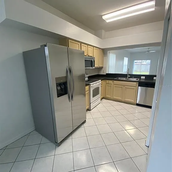 1626 Prowmore Dr — Photo 5