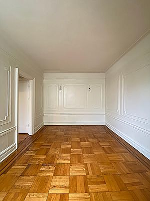 4th image of 785 E 4th St #D6