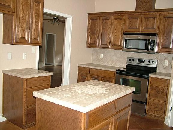 3rd image of 504 Woodland Park
