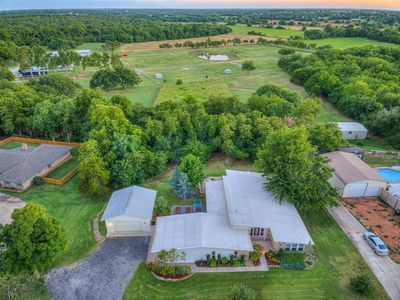 2716 Charleston Rd, Edmond, OK, 73025