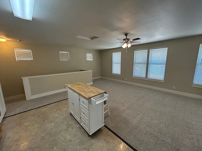 1821 Roth St #B — Photo 10
