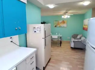 5306 32nd Ave NW #1A, Calgary, AB T3B 0J6