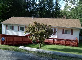 785 Meadowbrook Rd, Morgantown, WV 26505