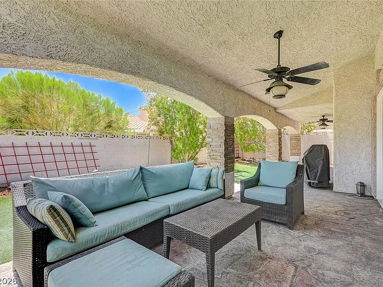 3880 Leisure Ln — Photo 16