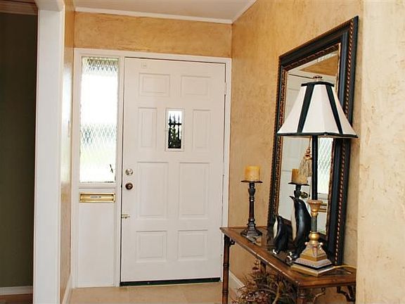 3rd image of 10230 Vistadale Dr
