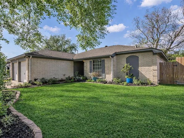 13111 Tregarnon Dr, Houston, TX 77015