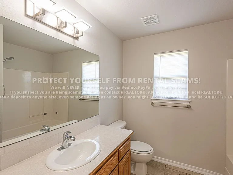 3806 SW Hansom Loop — Photo 12