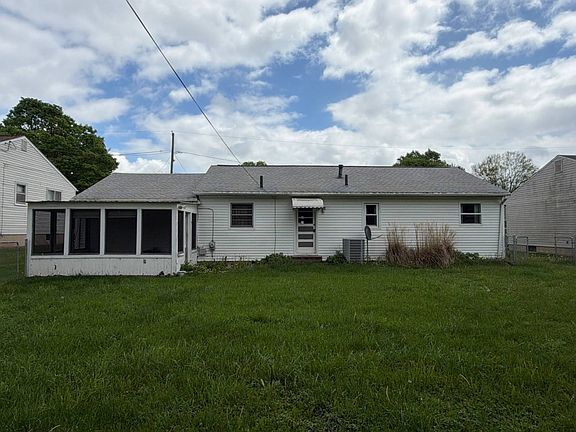 4th image of 35 S 27th St